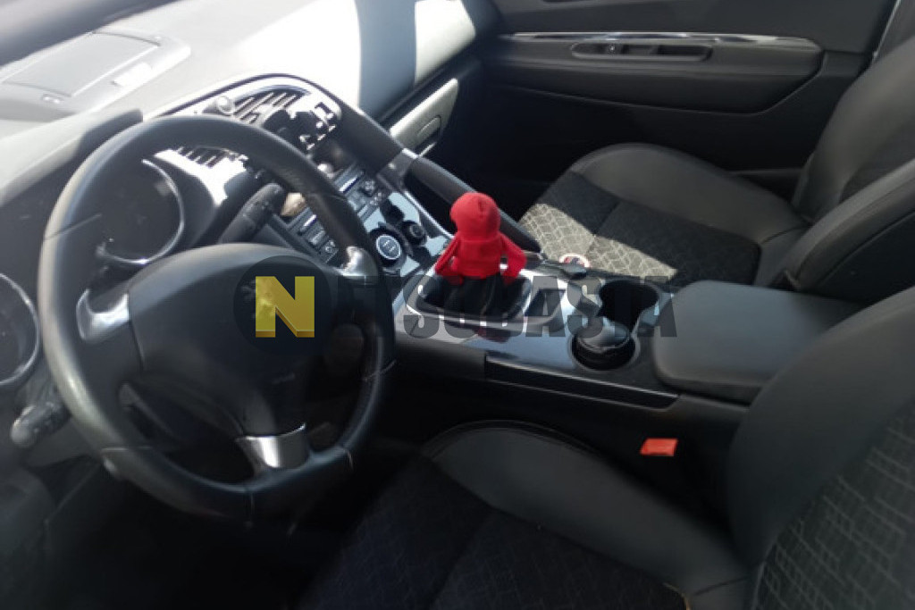 Peugeot 3008 1.2 PureTech 2016