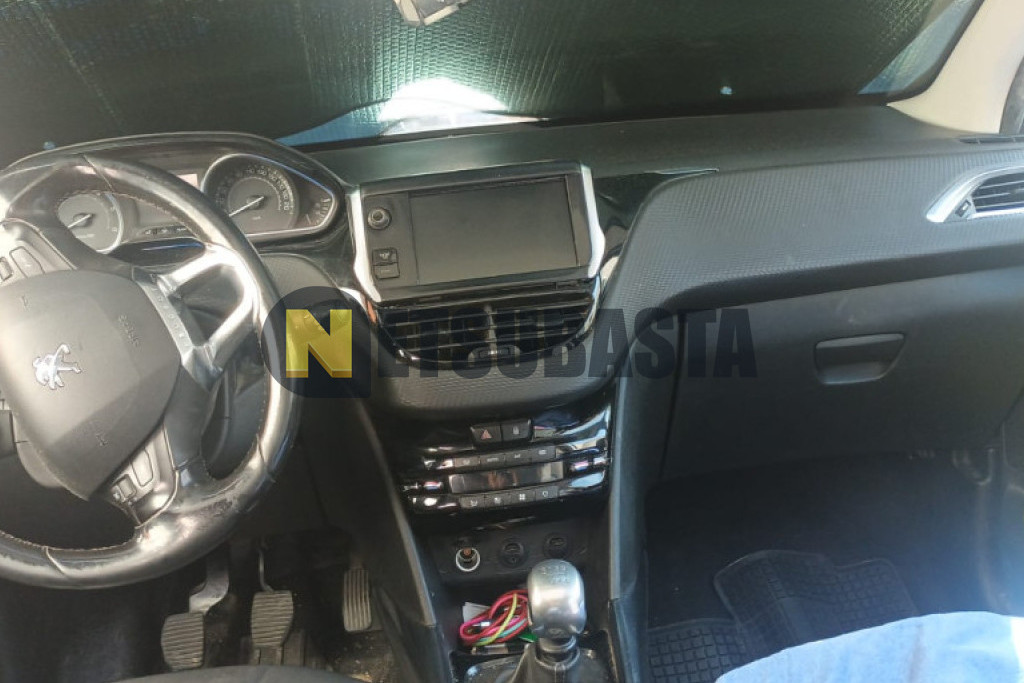 Peugeot 2008 1.6 e-HDi 2014