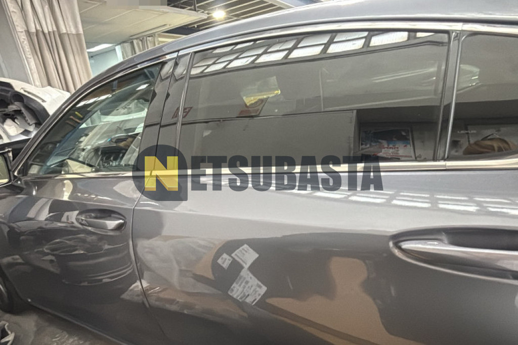 Lexus ES 300h 2021