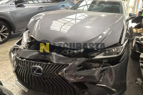 Lexus ES 300h 2021