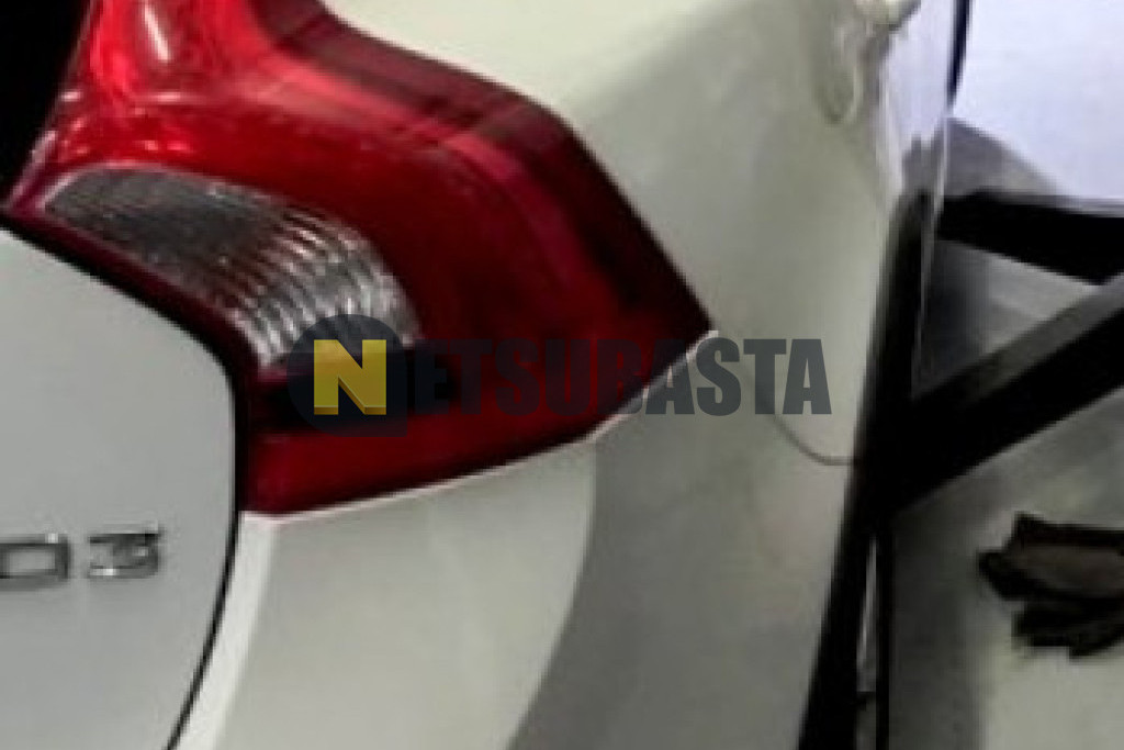 Volvo V60 Cross Country D3 2016