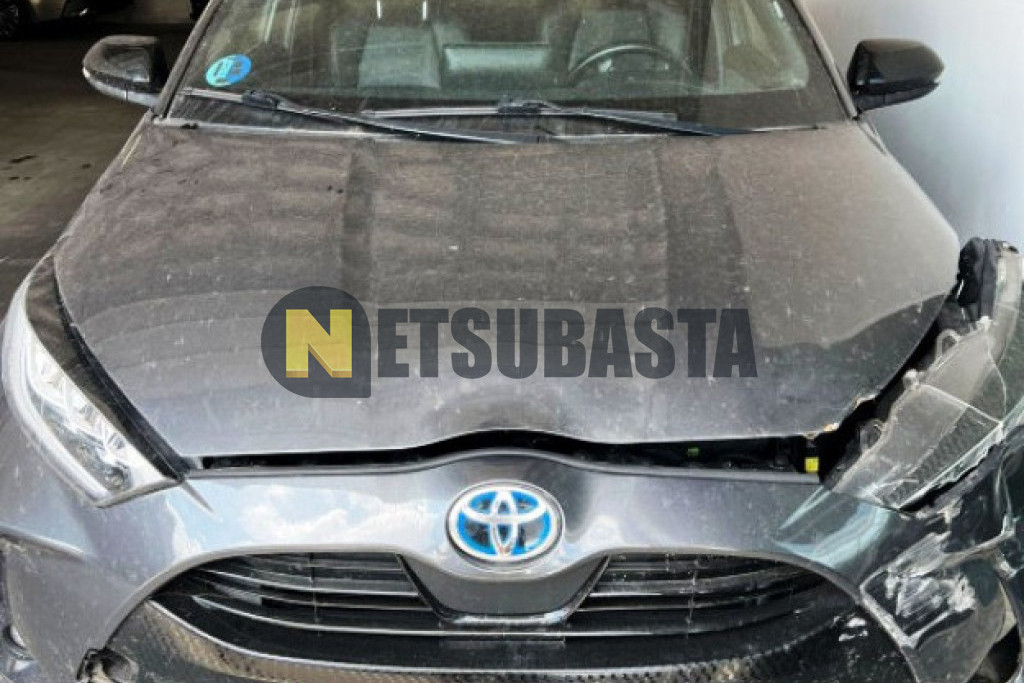 Toyota Yaris 100H 2020