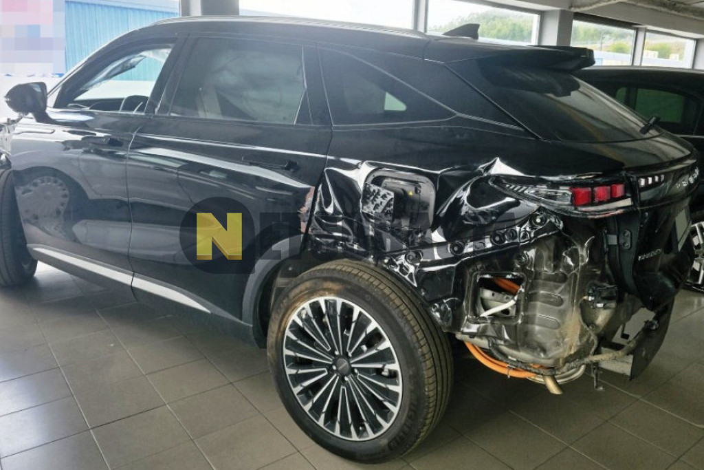 Omoda 9 AWD 1.5 TGDI 2025