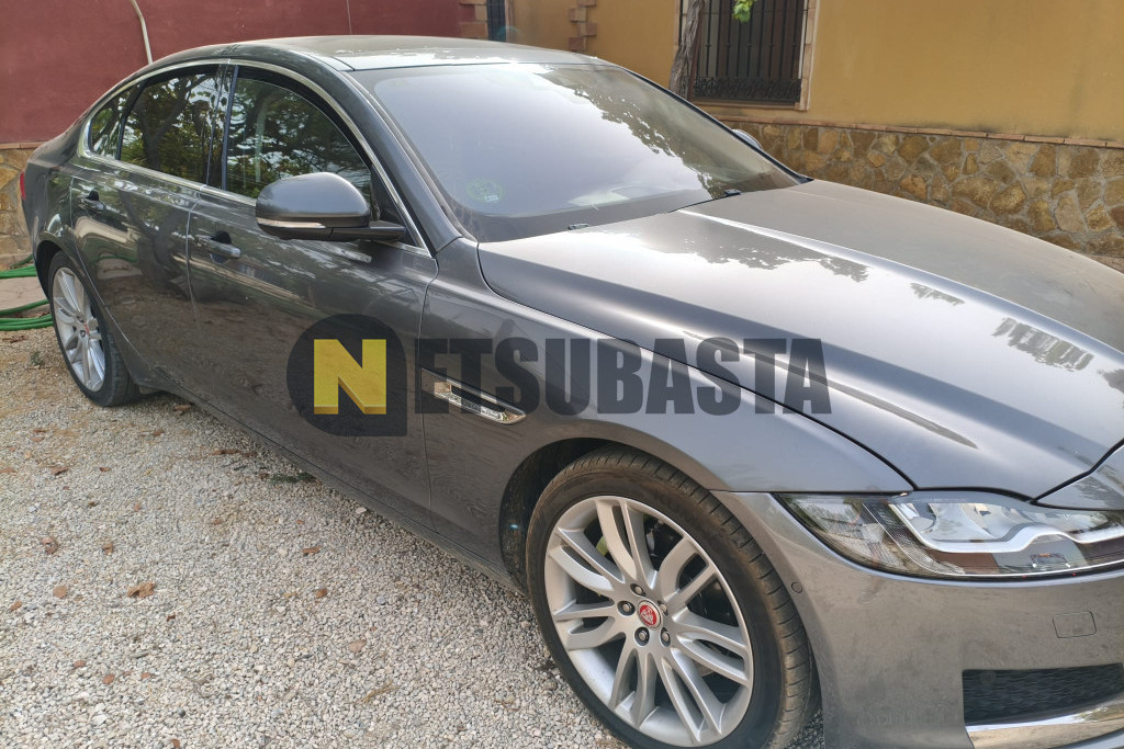 Jaguar XF 2.0 Diesel Auto 2015