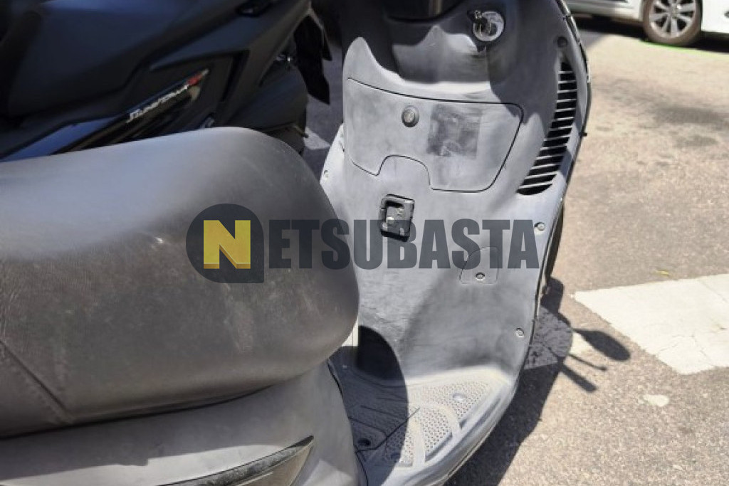 Suzuki Sixteen 125 2012