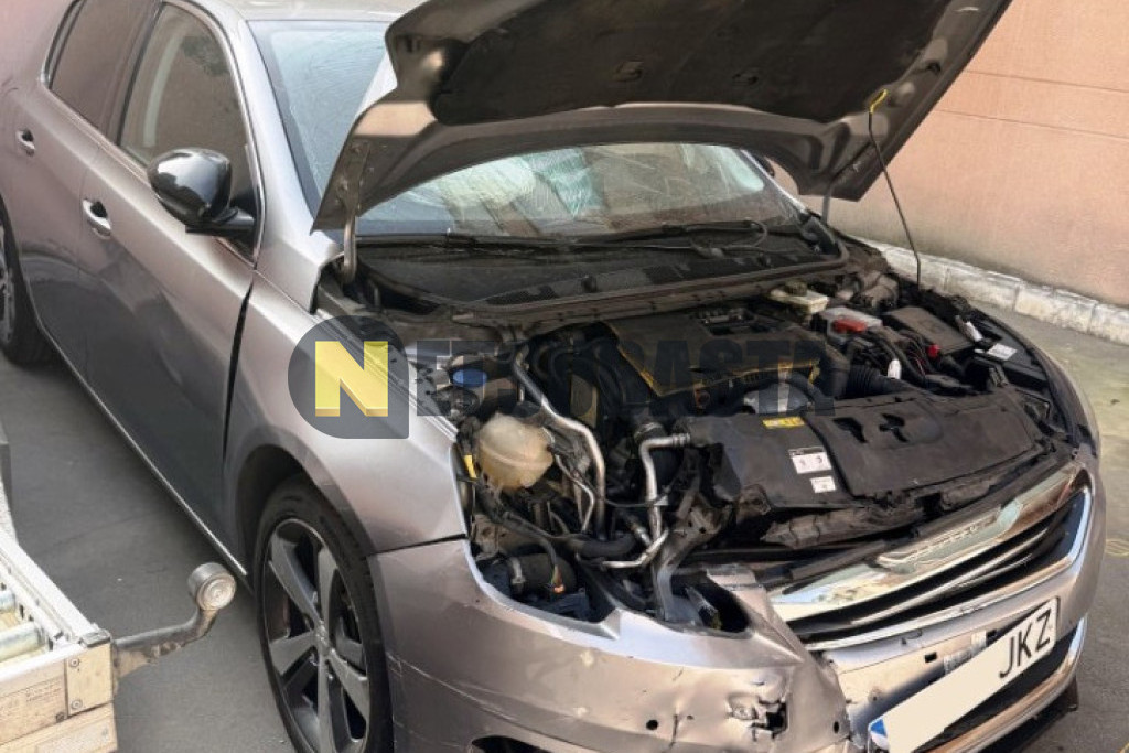 Peugeot 308 1.6 BlueHDi 2015
