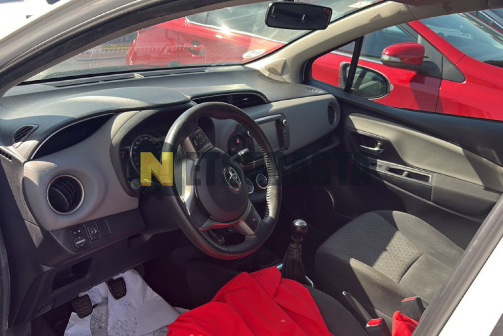 Toyota Yaris 90D 2015