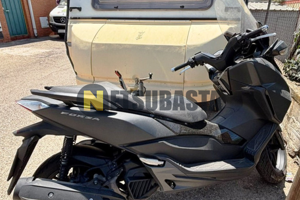 Honda Forza 125 2016