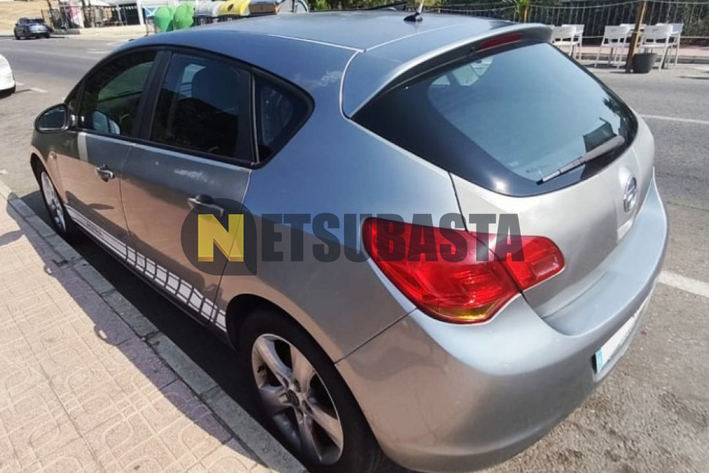 Opel Astra 1.7 CDTi 2011