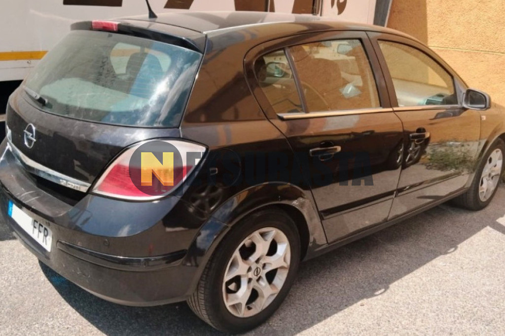 Opel Astra 1.9 CDTi Aut. 2006