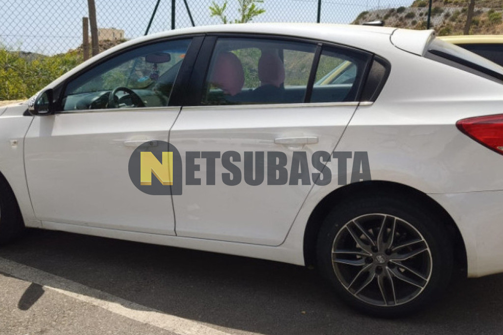 Chevrolet Cruze 1.8 2013