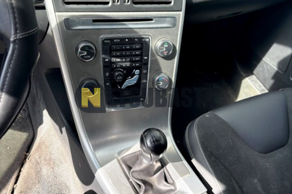 Volvo XC60 DRIVe 2011