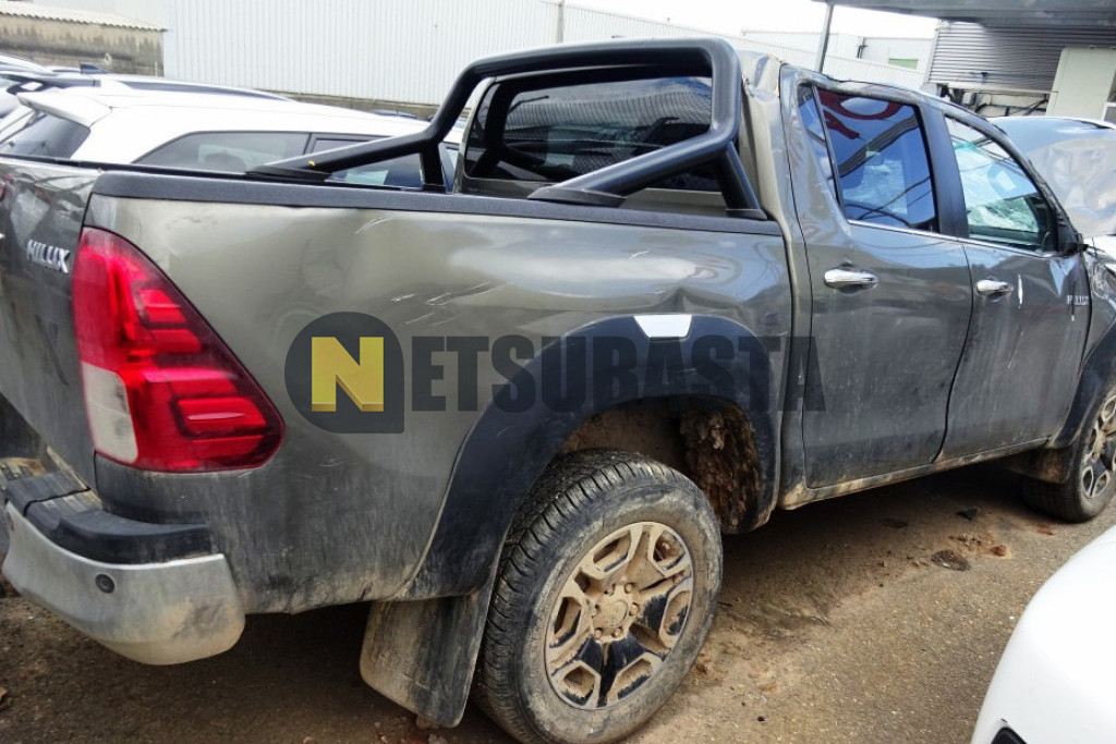 Toyota Hilux Doble Cabina VXL 2.8D AT 2025