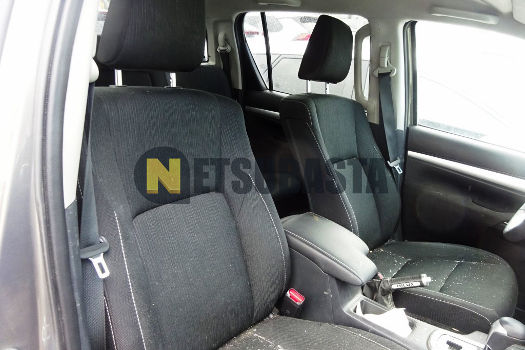 Toyota Hilux Doble Cabina VXL 2.8D AT 2025