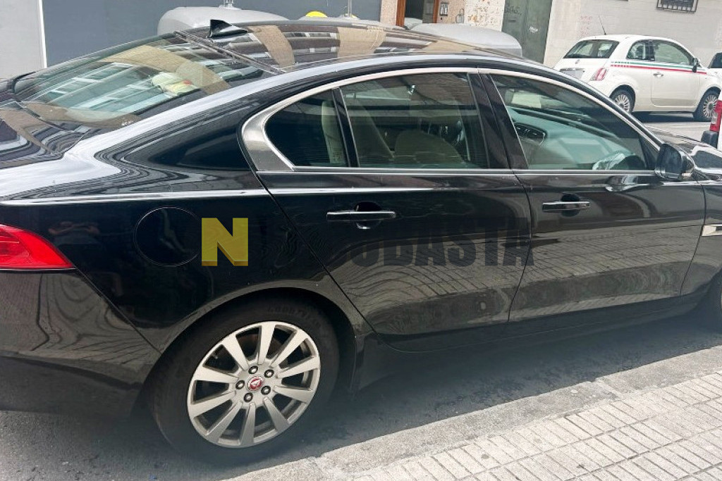 Jaguar XE 2.0 Diesel Auto 2017