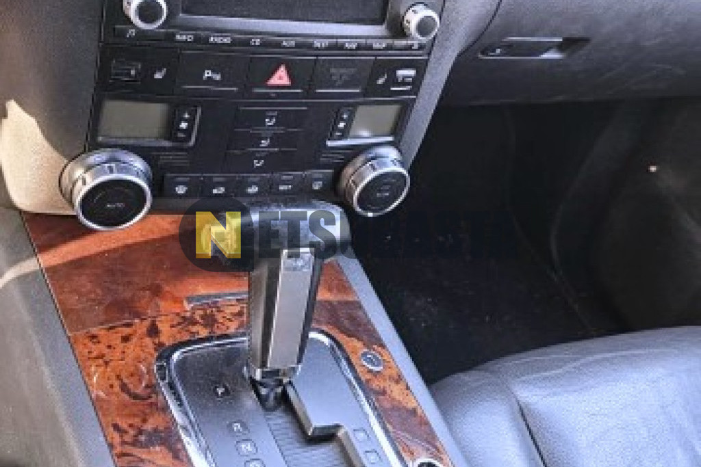Volkswagen Touareg 3.0 V6 TDI Tiptronic 6 vel. 2006