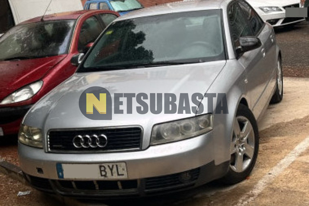 Audi A4 2.5 TDI quattro 6 vel. 2002