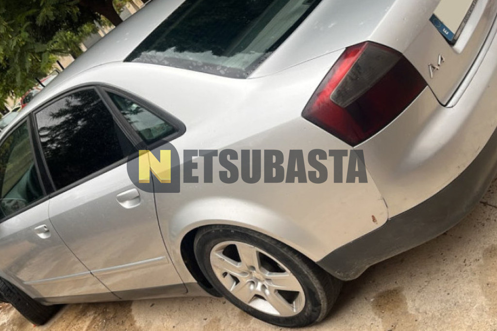 Audi A4 2.5 TDI quattro 6 vel. 2002