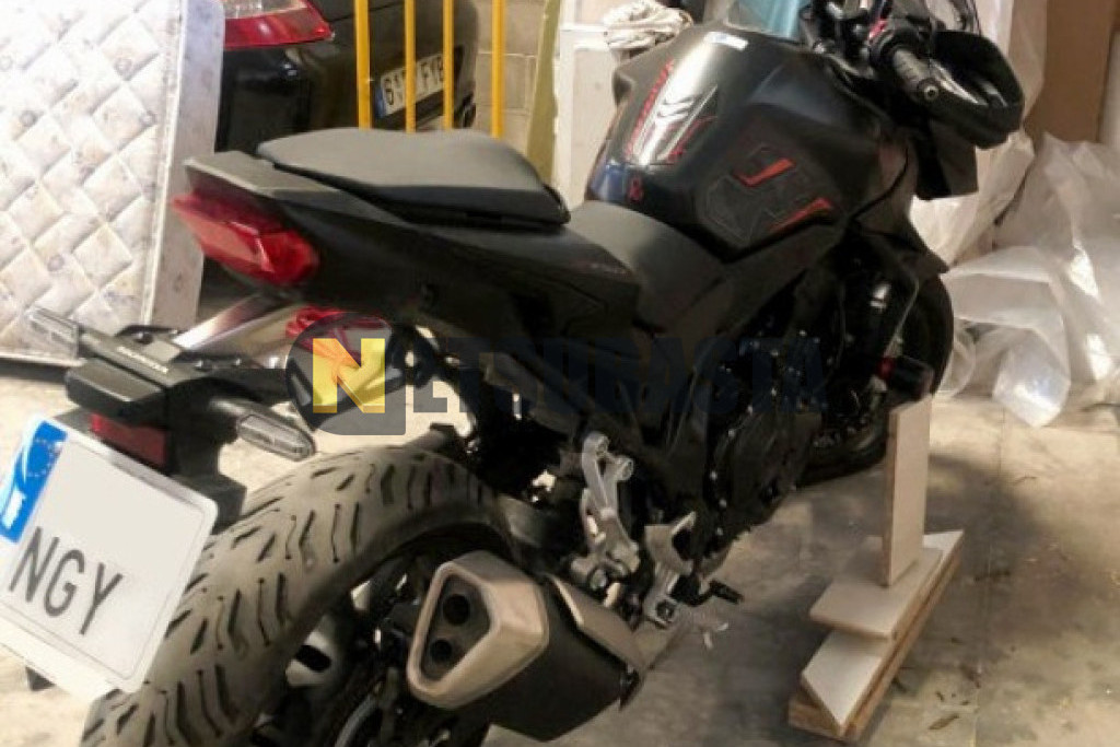 Honda CB 750 Hornet 2025