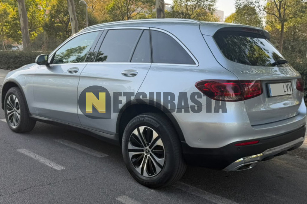 Mercedes-Benz GLC 300 e 4MATIC 2022