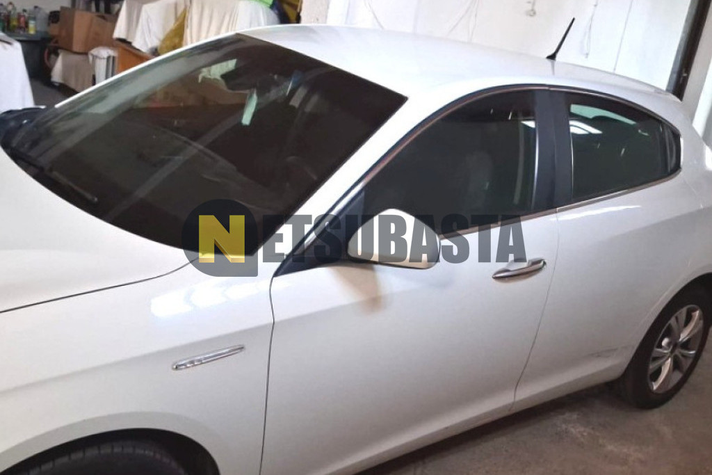 Alfa Romeo Giulietta 1.6 JTDm-2 2012