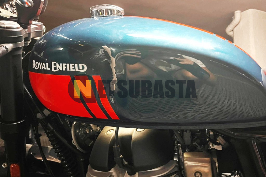 Royal Enfield Bear 650 2025