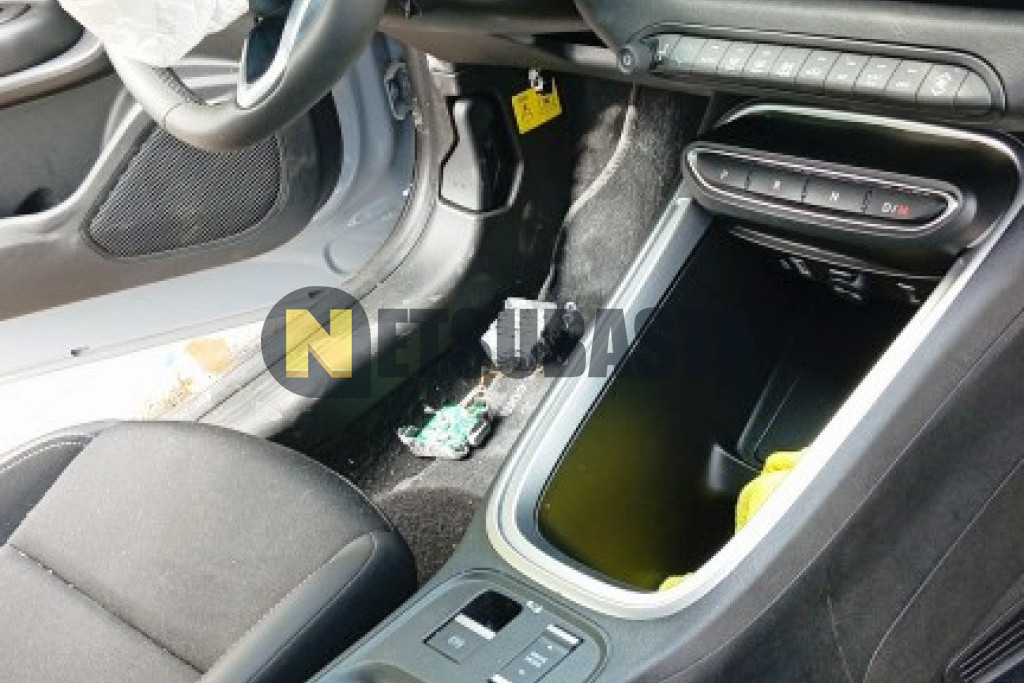 Jeep Avenger 1.2 e-Hybrid AT 2025