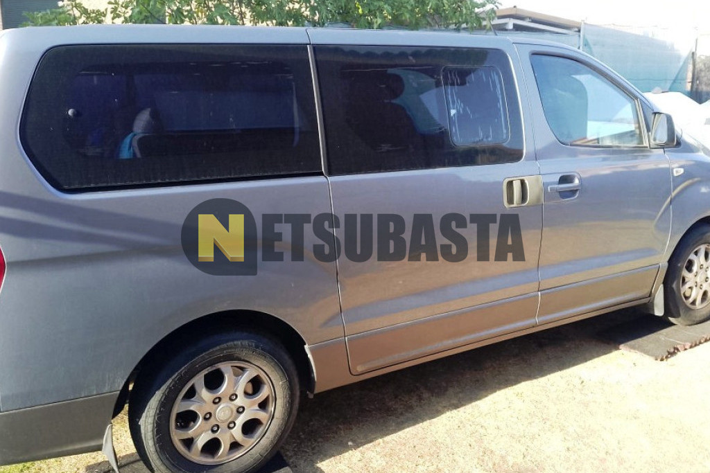 Hyundai H-1 2.5 CRDi 2009