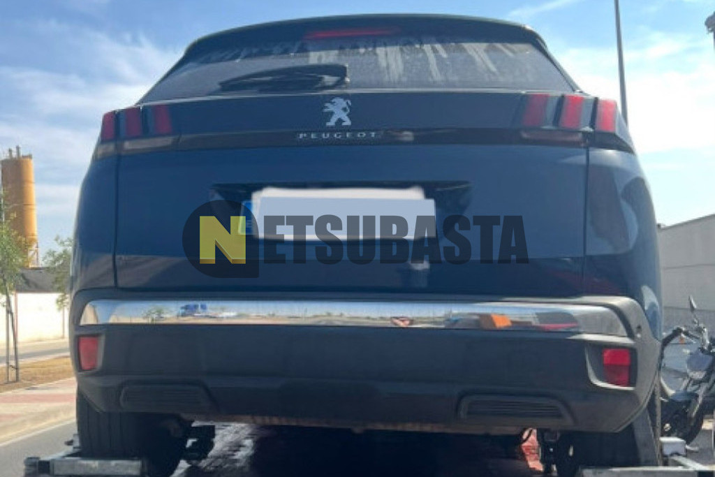 Peugeot 3008 Hybrid e-EAT8 2020