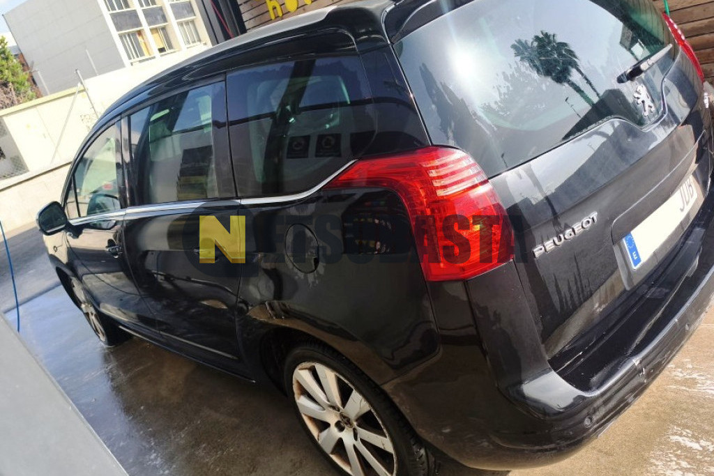 Peugeot 5008 2.0 HDI 2011