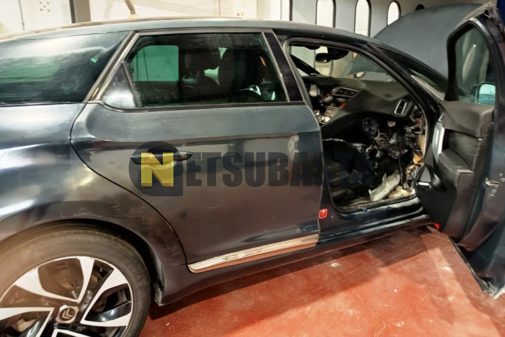 Citroën DS5 Hybrid4 2013