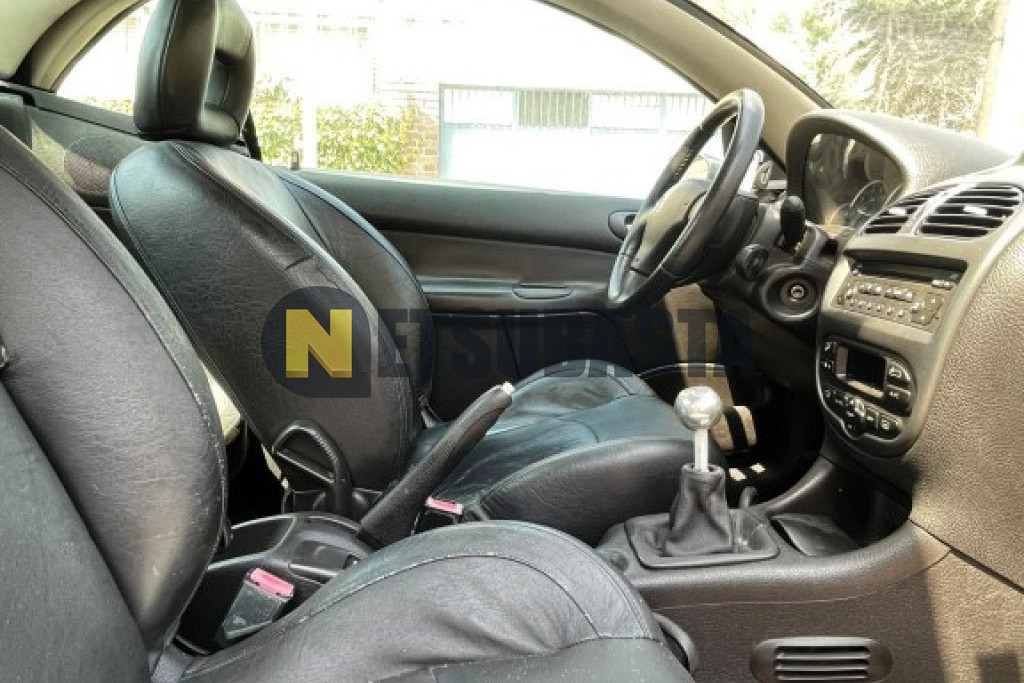 Peugeot 206 Coupé Carbio 2.0 2003