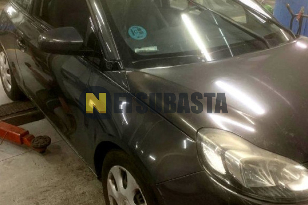 Opel Adam 1.2 ecoFLEX 2013
