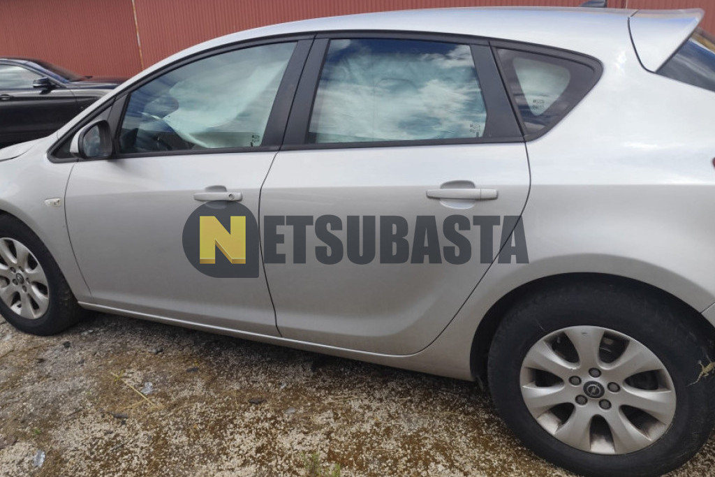 Opel Astra 1.7 CDTi 2014