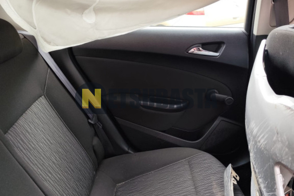 Opel Astra 1.7 CDTi 2014