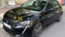 Peugeot 208 1.2 PureTech 2021