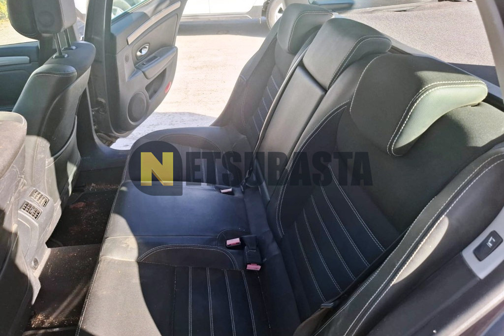 Renault Laguna Grand Tour 2.0 dCi 2013