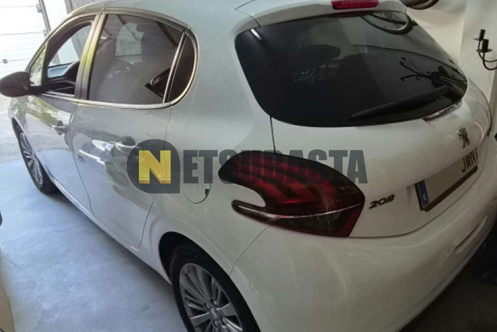 Peugeot 208 1.2 PureTech 2016