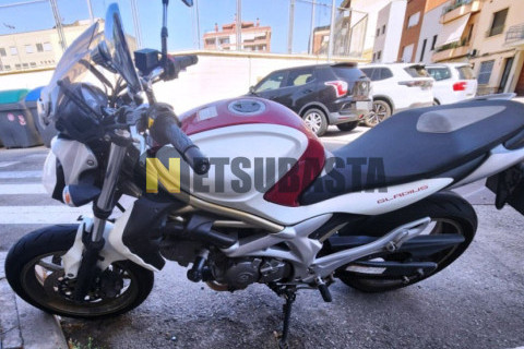 Suzuki Gladius 650 2009