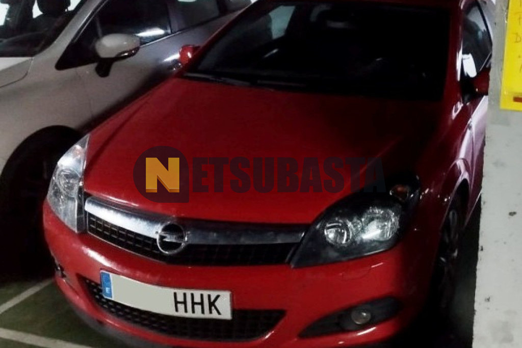 Opel Astra GTC 1.7 CDTI 2011