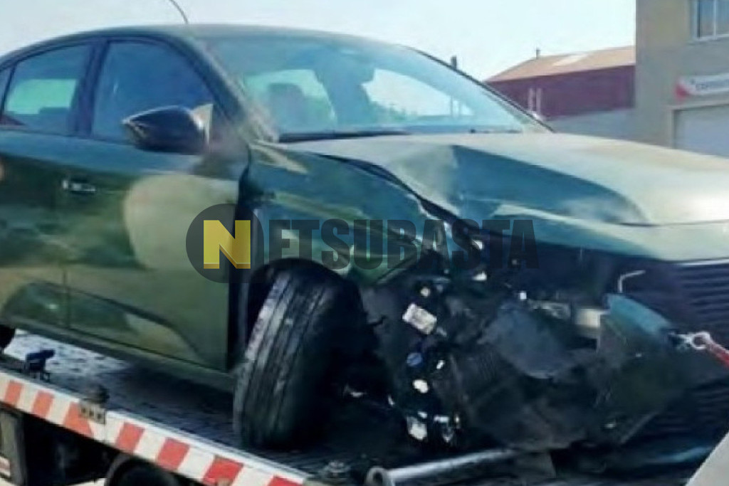 Peugeot 308 1.5 BlueHDi EAT8 2023