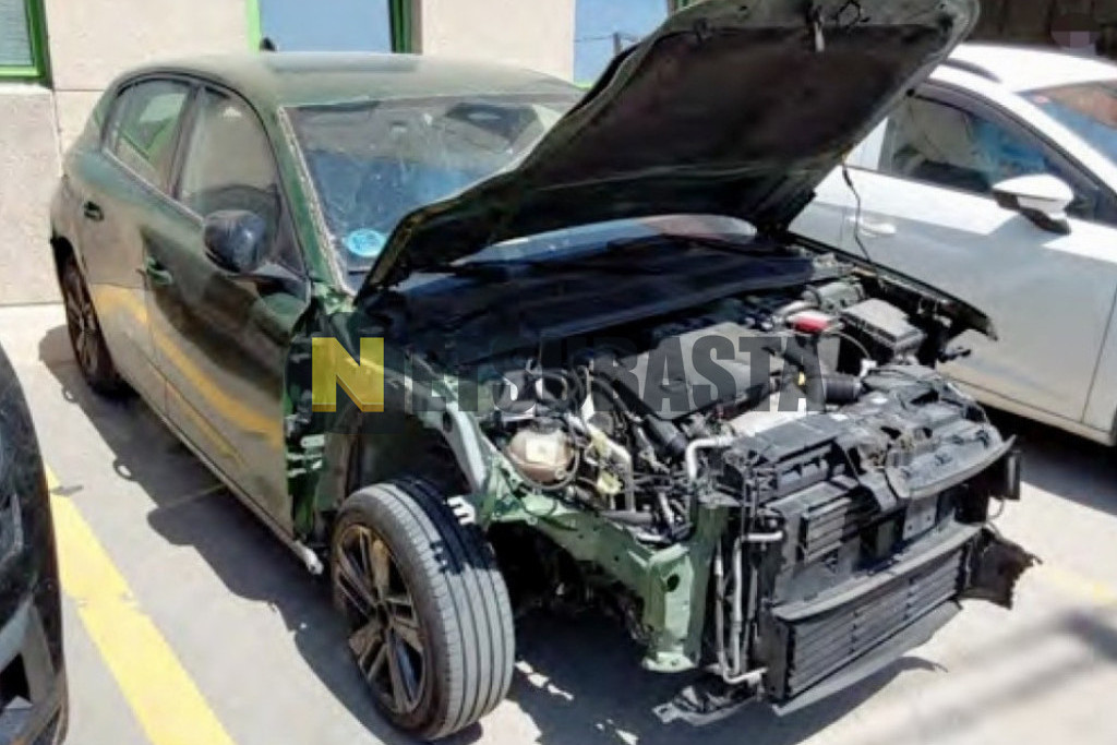 Peugeot 308 1.5 BlueHDi EAT8 2023