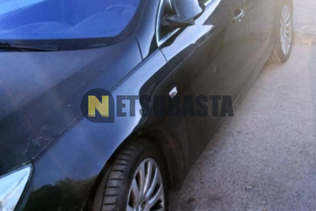 Opel Insignia Sports Tourer 2.0 CDTI ecoFLEX 2011
