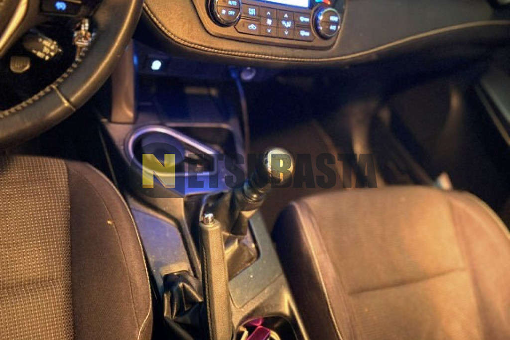 Toyota RAV4 150D 2WD 2015