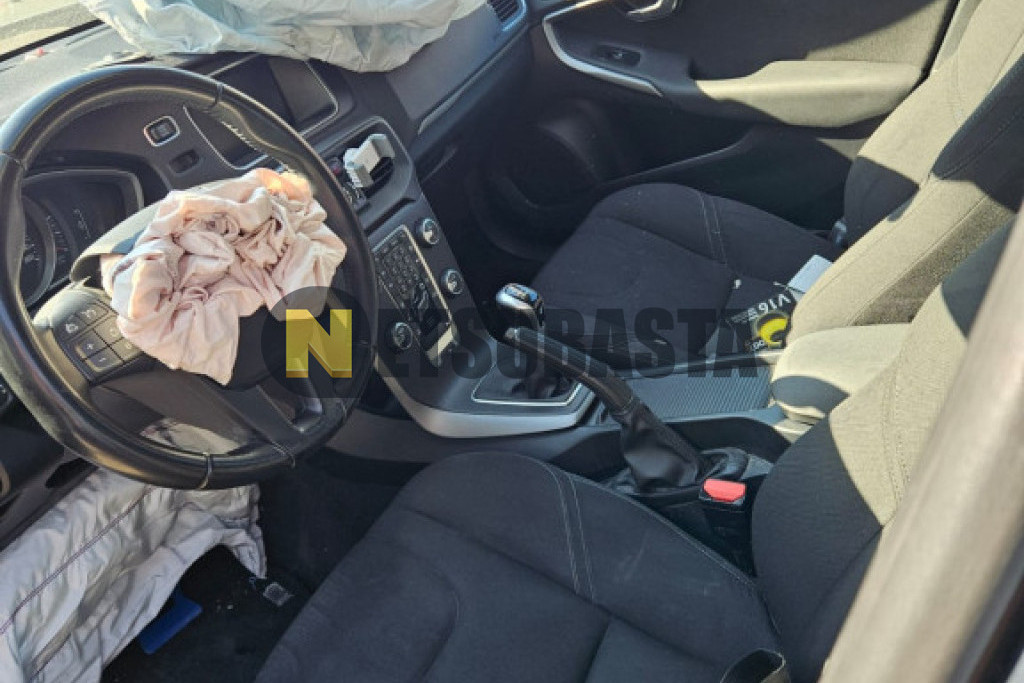 Volvo V40 D2 2017