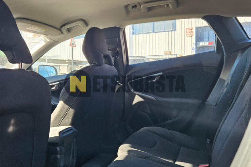 Volvo V40 D2 2017
