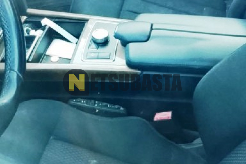 Mercedes-Benz E 300 BlueTEC HYBRID 2013