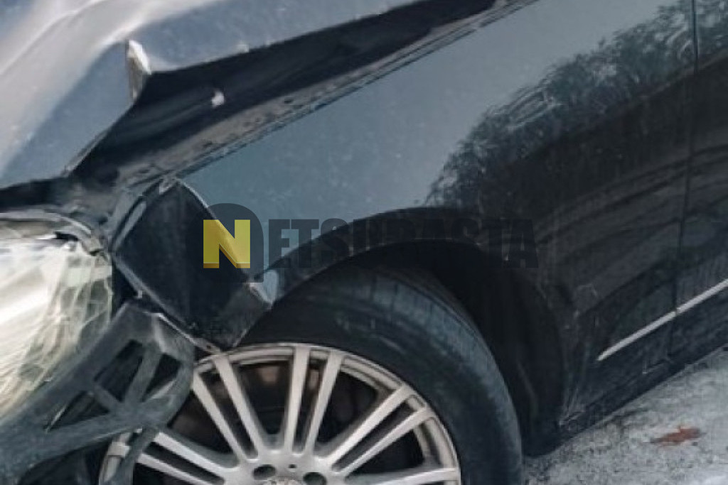 Mercedes-Benz E 300 BlueTEC HYBRID 2013