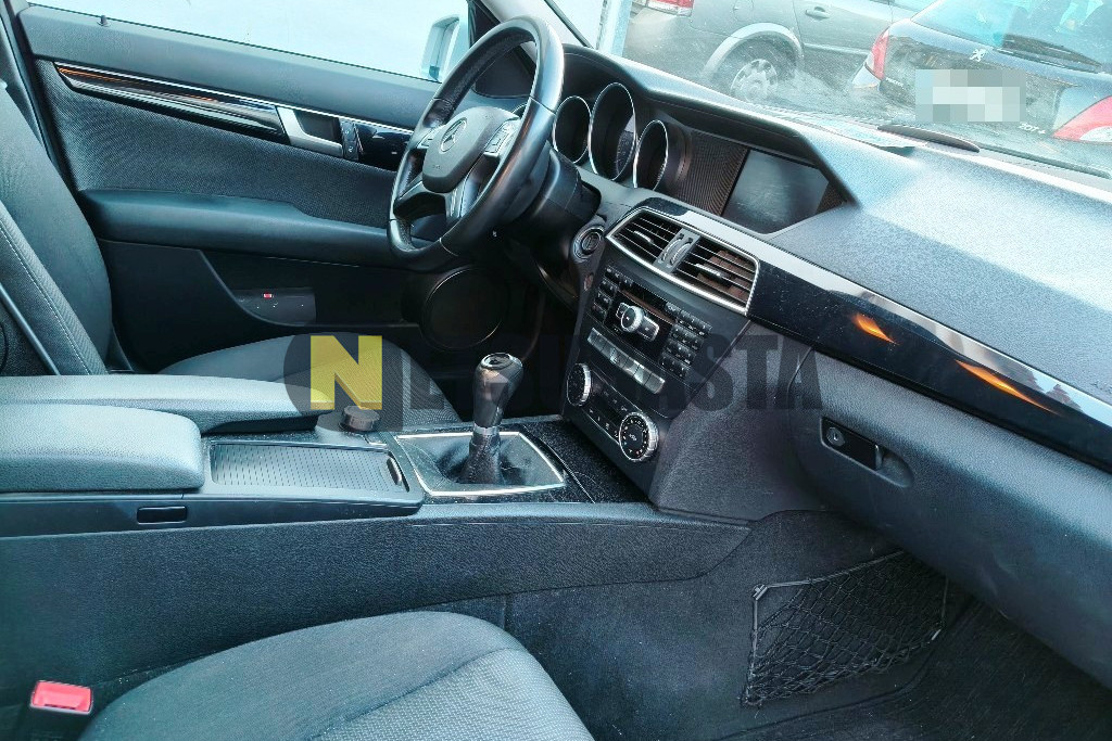 Mercedes-Benz C 220 CDI BlueEFFICIENCY Estate 2013