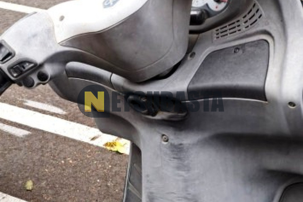Piaggio X8 125 2006